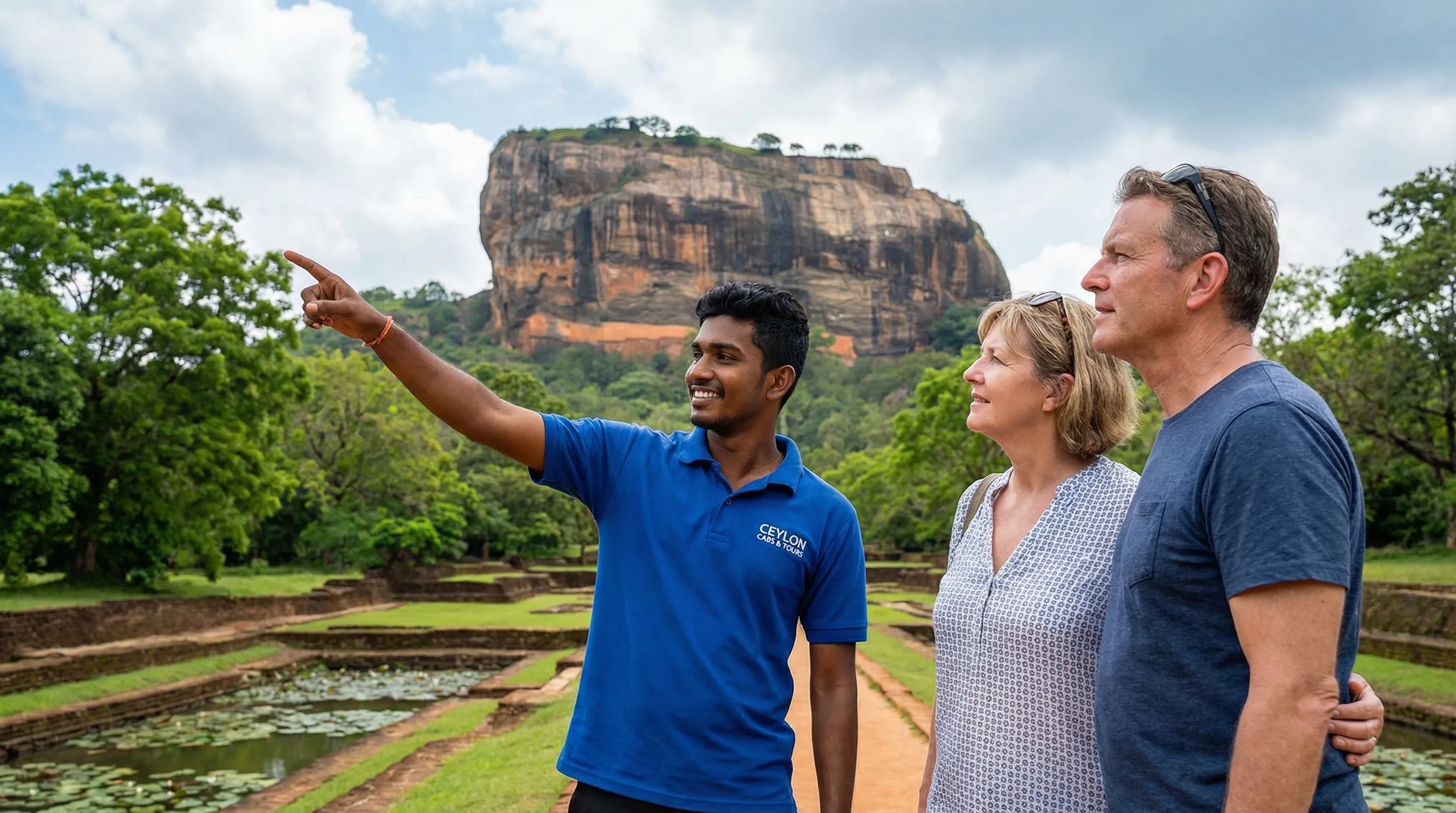 Group tour in Kandy Temple of the Tooth